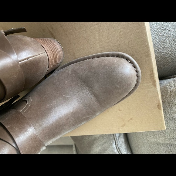 UGG boots - Picture 4 of 6